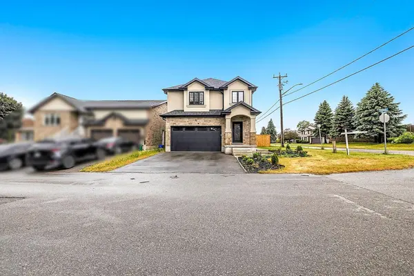 Kitchener, ON N2B 2Z7,23 Forfar AVE