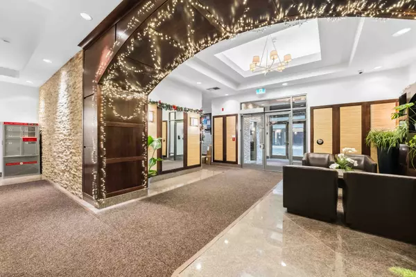 Lower Town - Sandy Hill, ON K1N 0A7,200 Besserer ST #808