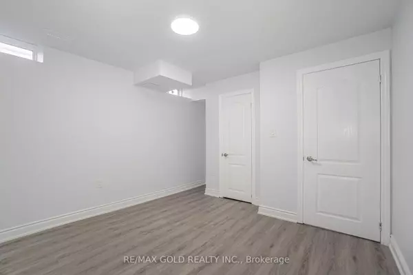 Brampton, ON L6X 5M2,107 Banbridge CRES