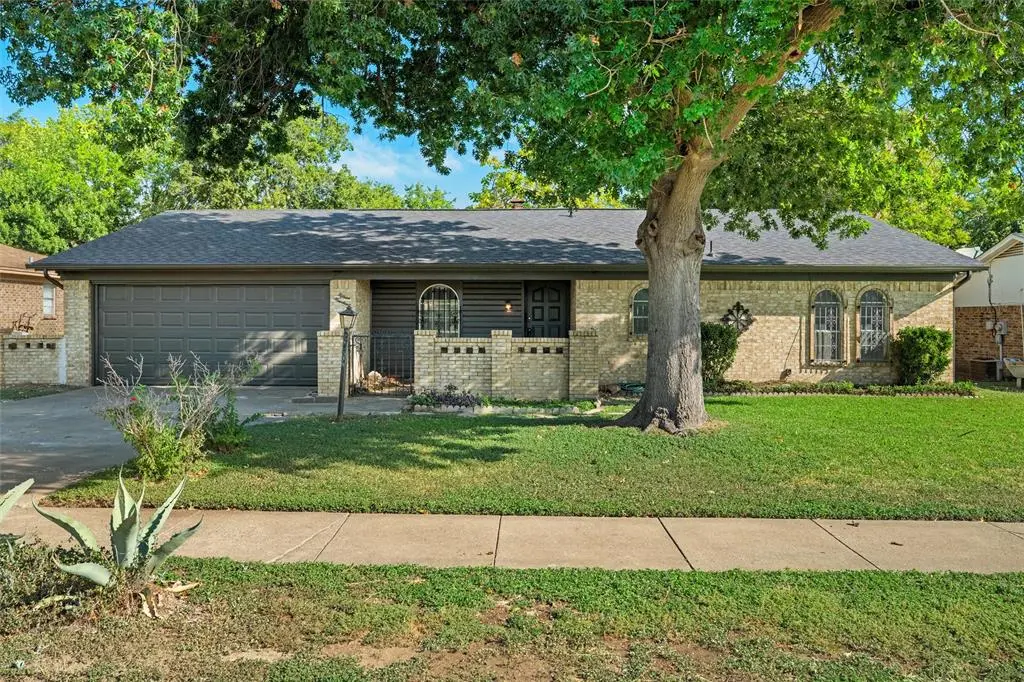 Edgecliff Village, TX 76134,1500 Lagoona Lane