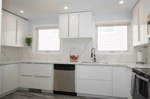 Burlington, ON L7M 1S1,3384 Hannibal RD