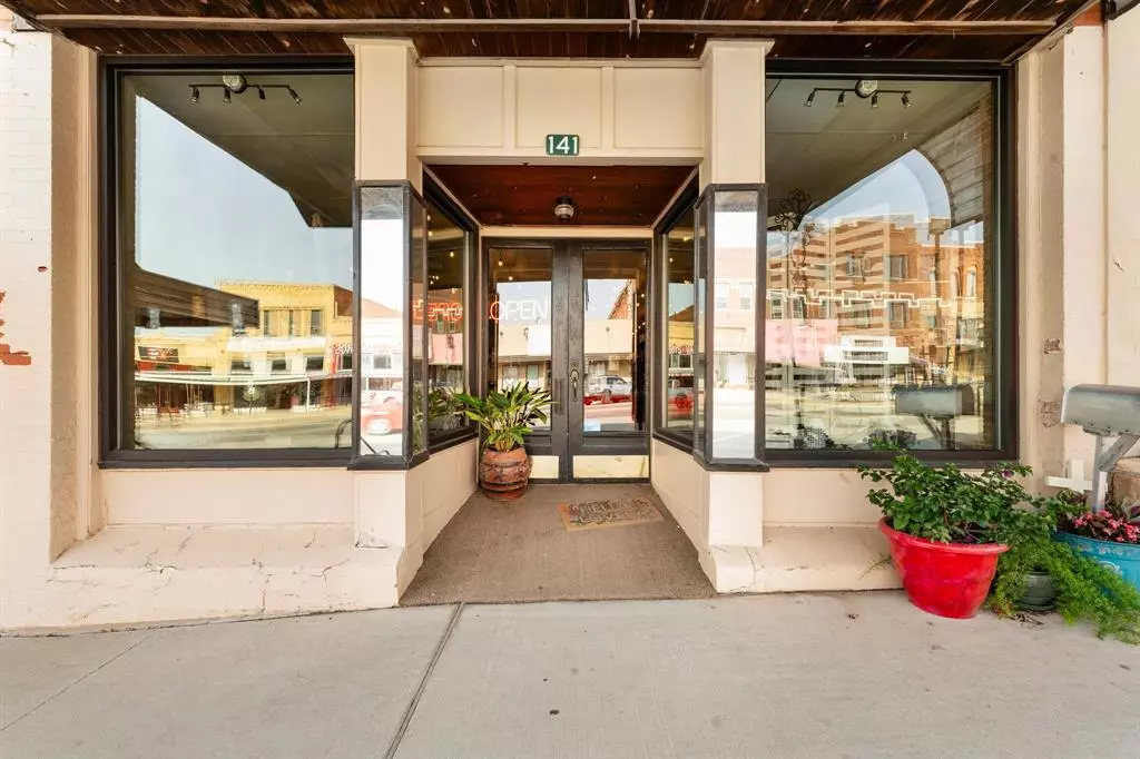 De Leon, TX 76444,141 N Texas Street