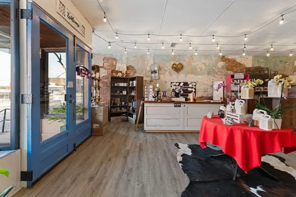 De Leon, TX 76444,141 N Texas Street