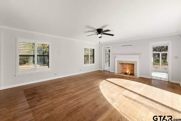 Mineola, TX 75773,255 County Road 2660