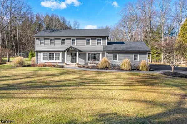 18 Dean Rd, Mendham Boro, NJ 07945