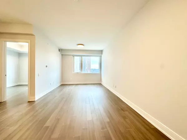 Toronto C01, ON M5S 0G4,664 Spadina AVE #1002