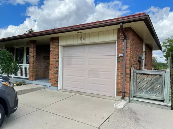 64 Sandsprings CRES, Kitchener, ON N2E 2A6