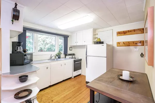 Kawartha Lakes, ON K0M 2T0,21 Stanley RD