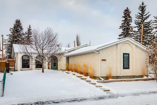 1240 Mapleglade CRES SE, Calgary, AB T2J2H3