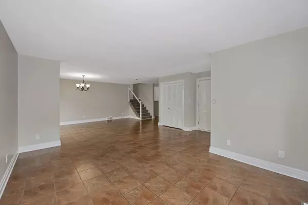 South Stormont, ON K0C 1P0,28 Barnhart DR