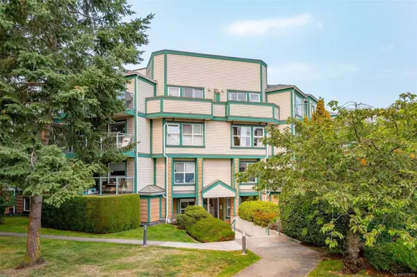 Saanich, BC V8X 2W6,898 Vernon Ave #309