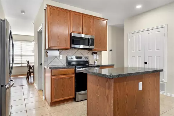 Corinth, TX 76210,2715 Tori Oak Trail