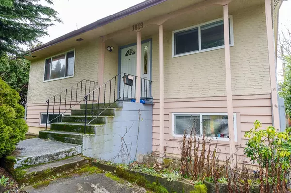 Saanich, BC V8N 2A4,1819 Feltham Rd