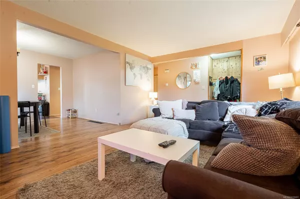 Saanich, BC V8N 2A4,1819 Feltham Rd