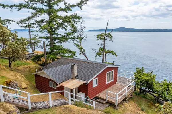 37177 Schooner Way,  Pender Island,  BC V0N 2M2