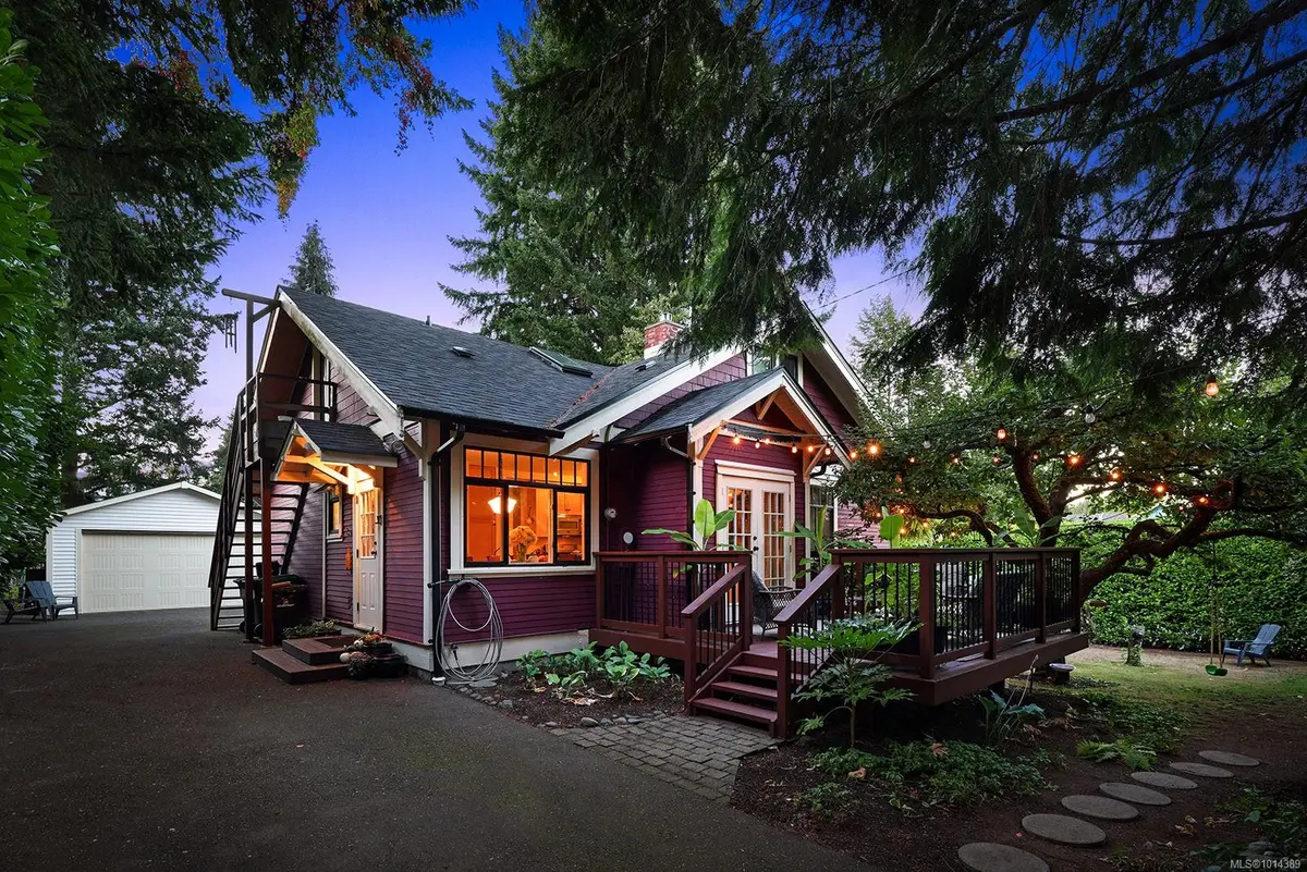 Courtenay, BC V9N 2M3,185 Duncan Ave