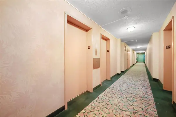 Toronto E05, ON M1W 2T1,3151 Bridletowne CIR #2302