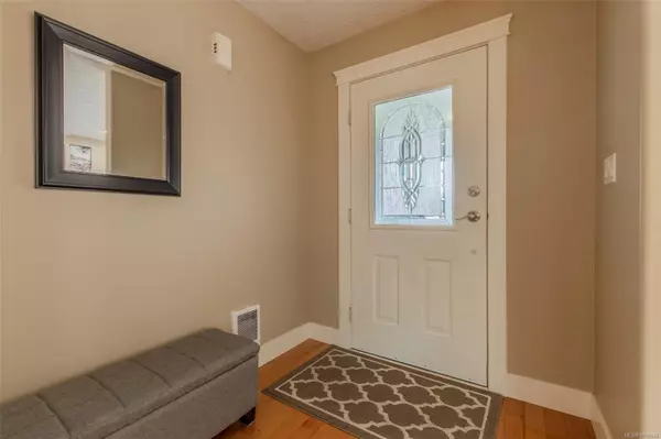 Duncan, BC V9L 5G7,2535 Larkspur Dr