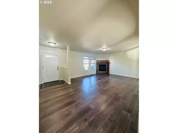 Redmond, OR 97756,2428 SW KALAMA AVE