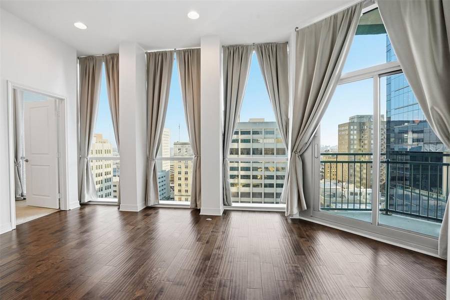 500 Throckmorton Street #1409, Fort Worth, TX 76102