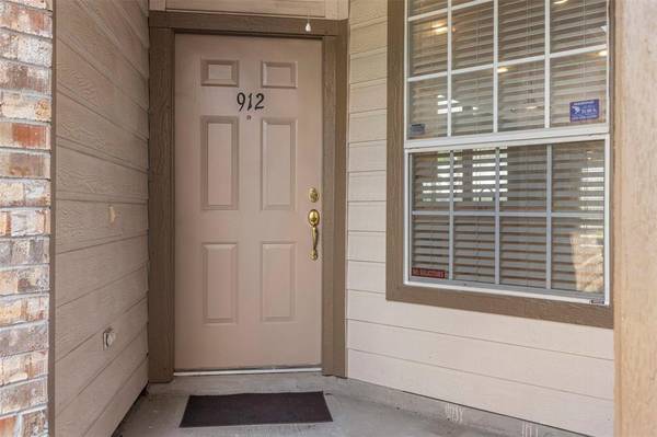 Plano, TX 75025,912 Englewood Lane