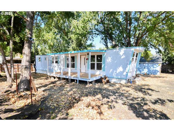 Roseburg, OR 97471,4913 MELODY LN