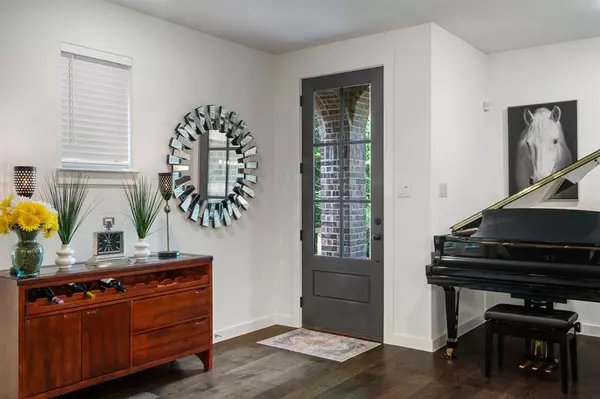 Fairview, TX 75069,872 S State Highway 5