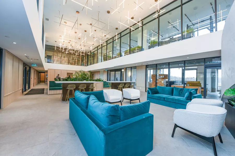 3071 Trafalgar RD #1102, Oakville, ON L6H 8C6