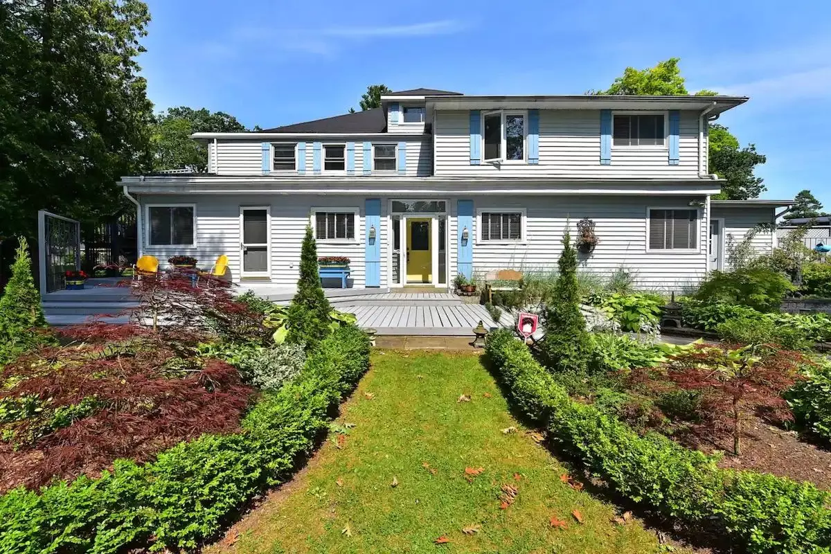 Quinte West, ON K0K 1L0,136 12 O'clock Point RD