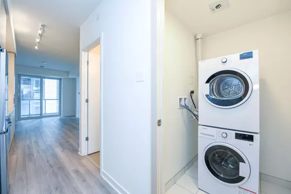 Oakville, ON L6H 8C6,3071 Trafalgar RD #1102