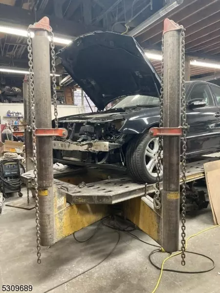 Newark City, NJ 07104,875 Broadway