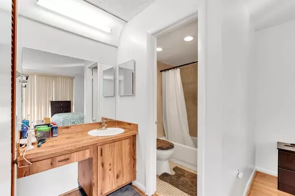 Margate, FL 33063,6850 Royal Palm Blvd #G 208