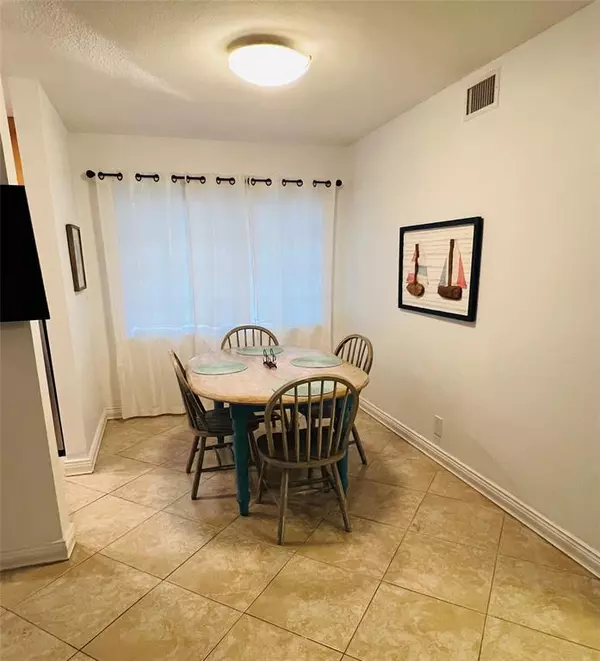 Fort Lauderdale, FL 33305,2404 NE 33 AVE #11