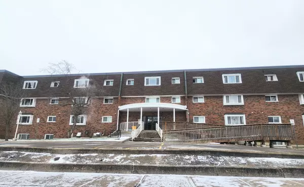 845 Kyle CT #409, Brockville, ON K6V 6K7