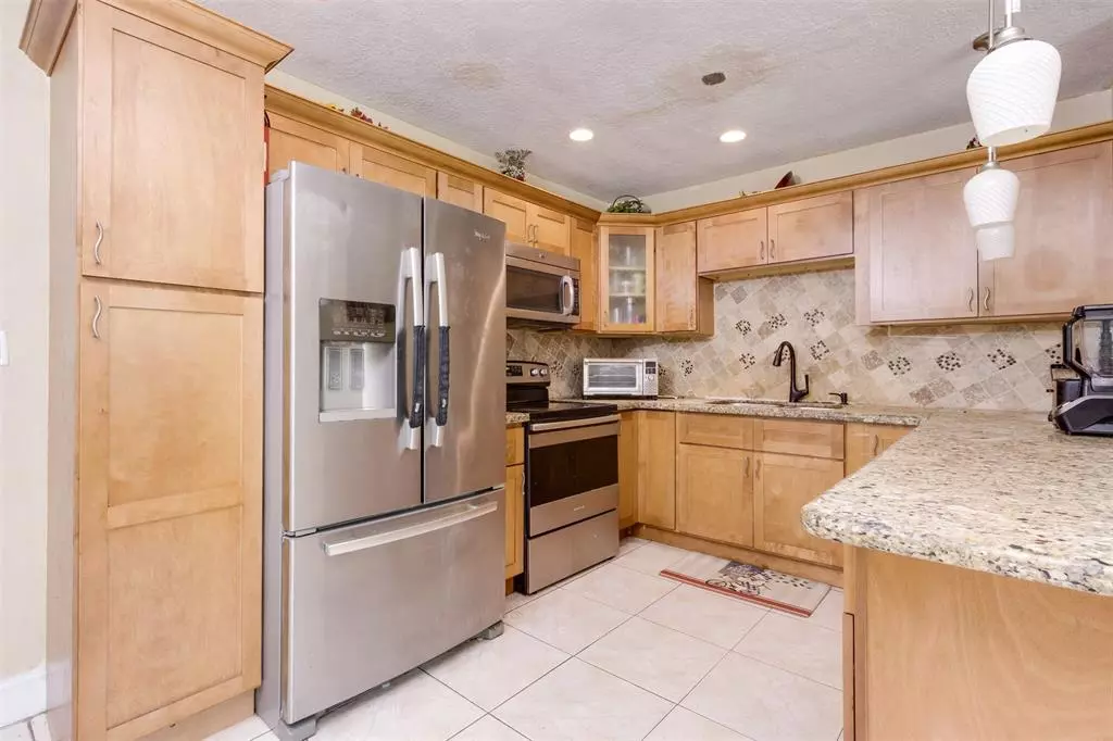 North Lauderdale, FL 33068,1610 SW 68th Ter