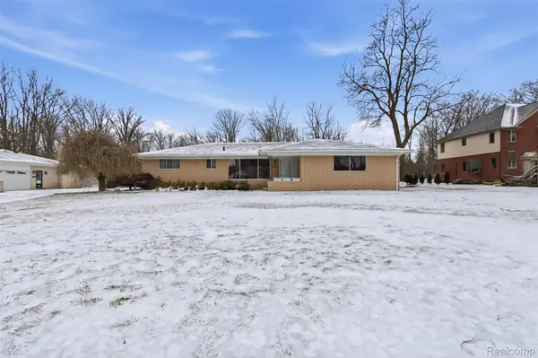 Troy, MI 48085,6525 Norton DR