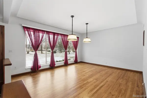 Troy, MI 48085,6525 Norton DR