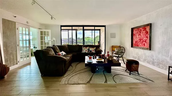 Boca Raton, FL 33433,7582 NE Regency Lake Dr #301