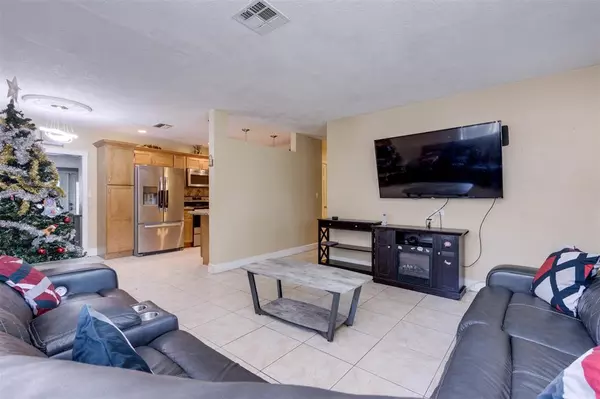 North Lauderdale, FL 33068,1610 SW 68th Ter