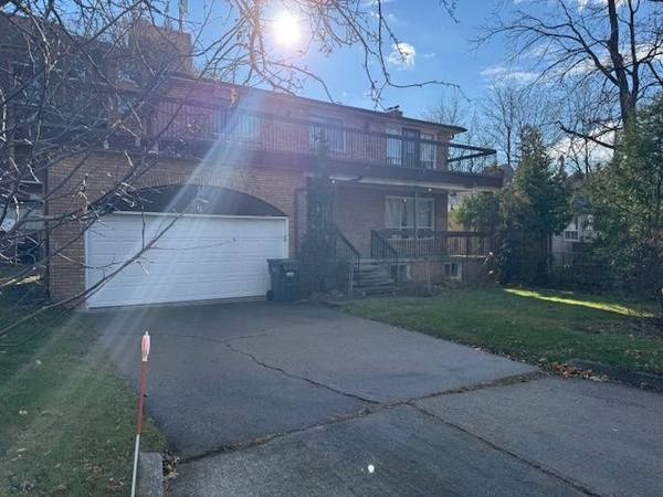 9 Ontario ST W, Mississauga, ON L5M 1S9