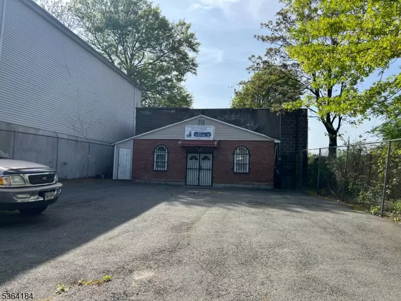 Newark City, NJ 07107,52 Gray St