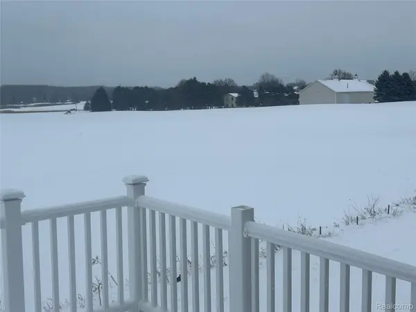 Metamora, MI 48455,1324 Pinehurst CT