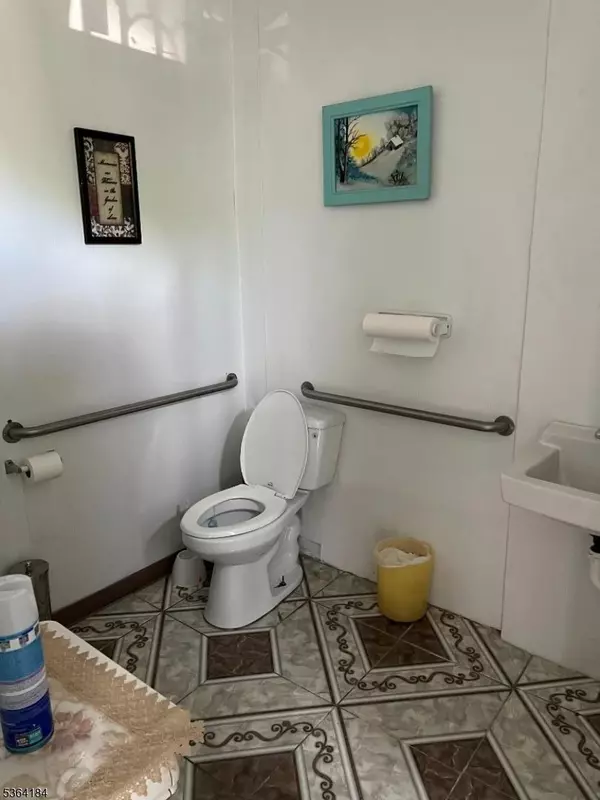 Newark City, NJ 07107,52 Gray St