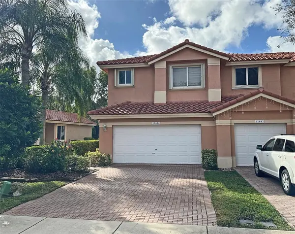 12634 NW 56th Dr, Coral Springs, FL 33076