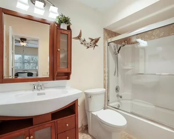 Lauderdale Lakes, FL 33319,3501 NW 47th Ave #503