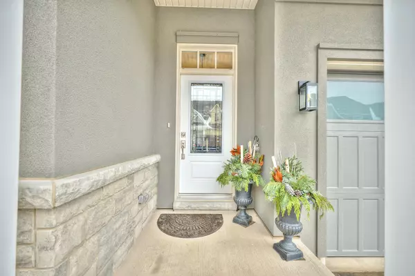 Fort Erie, ON L0S 1N0,23 Sassafras ROW