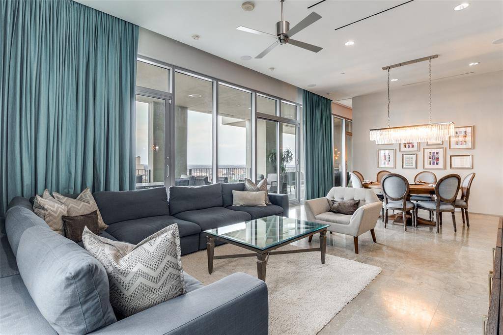 1717 Arts Plaza #1810, Dallas, TX 75201