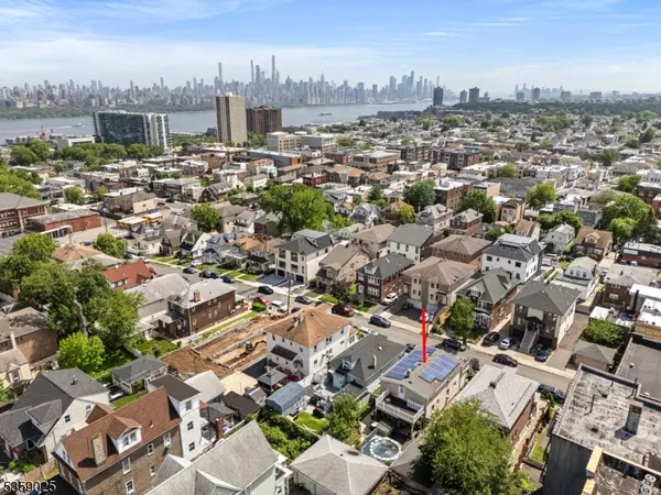 Cliffside Park Boro, NJ 07010,263 Morningside Ave