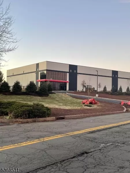 Raritan Twp., NJ 08822,11 Royal Rd