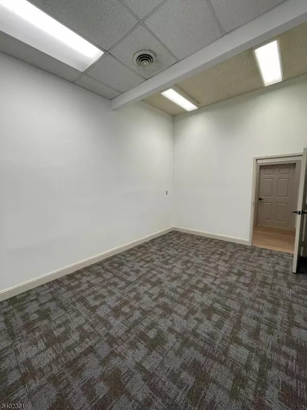 Washington Boro, NJ 07882,2 W Washington Ave